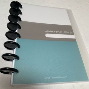 Levenger Circa Master Agenda Notebook with Weekly Scheduler Refill - Junior